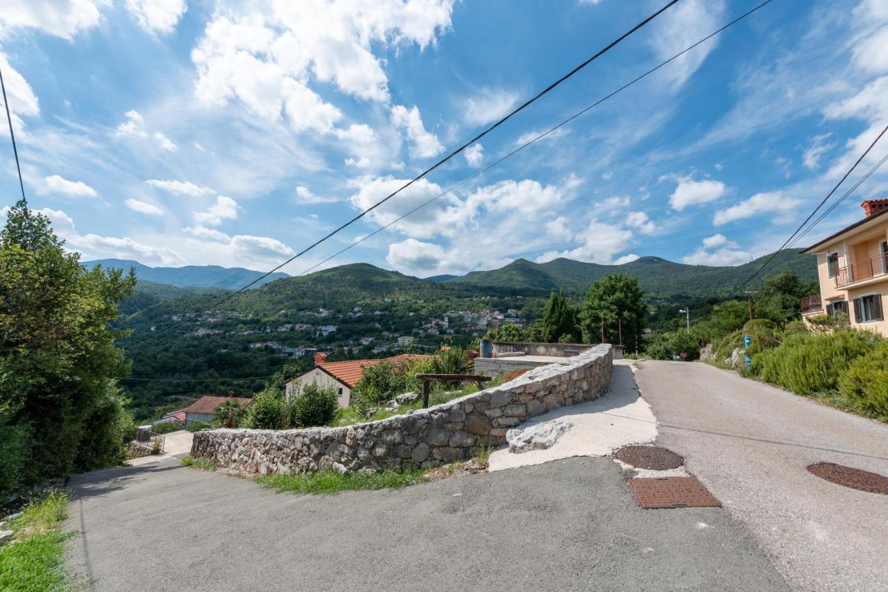 Sea View Apartment With Garden Near Opatija Veprinac Exterior foto